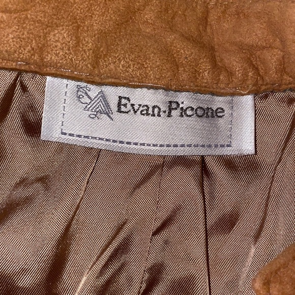 Even Picone Suede Skirt - Picture 7 of 10